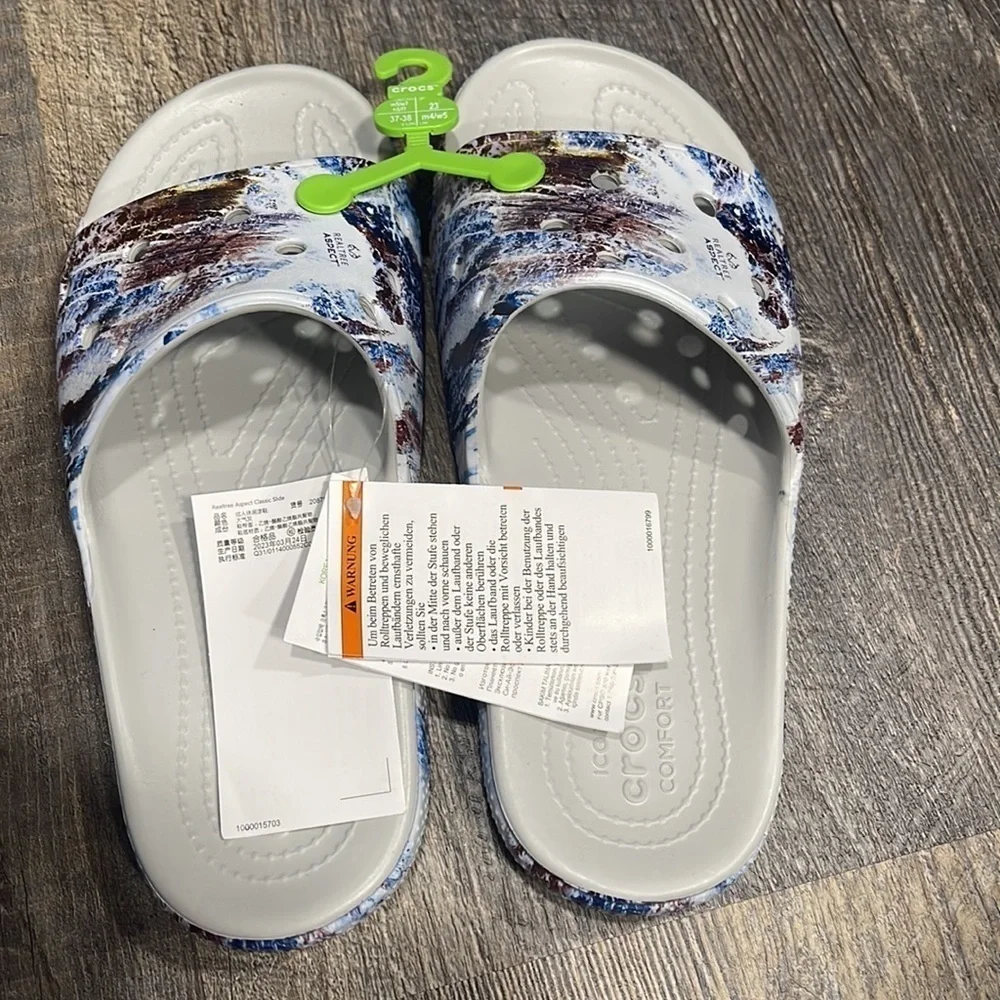 Crocs unisex slippers
